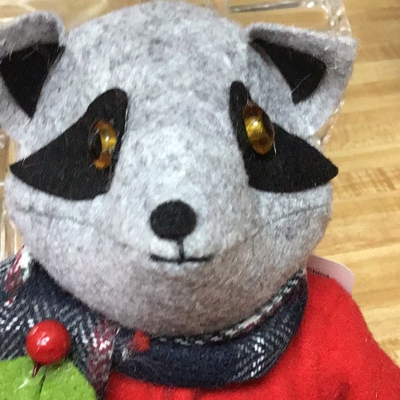 Christmas Holiday Decor Raccoons Raz - Picture 5 of 10